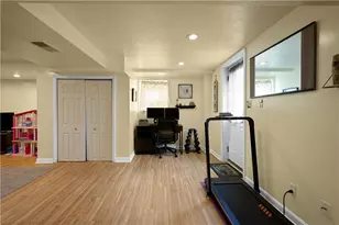 142 Senate Dr, Pittsburgh, PA 15236 - Photo 20