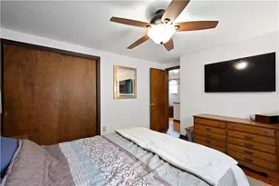 142 Senate Dr, Pittsburgh, PA 15236 - Photo 14