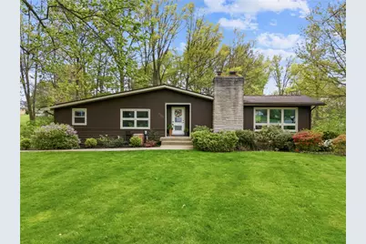 3300 Rosemary Ln, Hermitage, PA 16148 - Photo 2