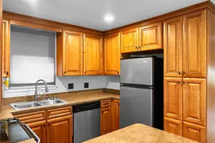 1098 10th St, Taylor Township, PA 16160 - Photo 8