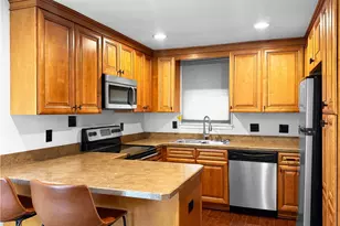 1098 10th St, Taylor Township, PA 16160 - Photo 10