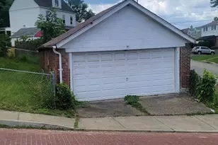 2722 Bethesda St, Pittsburgh, PA 15227 - Photo 16