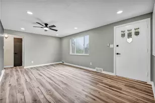 3757 Schuette Rd, Pittsburgh, PA 15227 - Photo 8