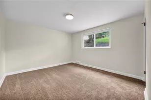 3757 Schuette Rd, Pittsburgh, PA 15227 - Photo 12