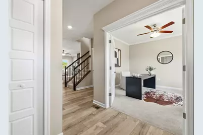 101 Doria Ann Dr, Center Township, PA 15061 - Photo 2