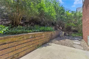 404 Rockledge Dr, Aleppo, PA 15143 - Photo 28