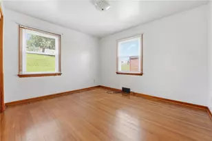 3605 W 4th Ave, West Mayfield, PA 15010 - Photo 14