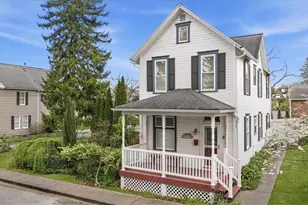 208 N Grant St, Ligonier Boro, PA 15658 - Photo 1