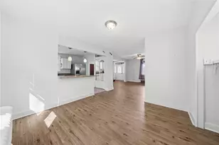 27 W Bellecrest Ave, Pittsburgh, PA 15227 - Photo 14