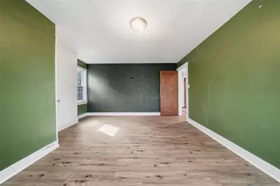27 W Bellecrest Ave, Pittsburgh, PA 15227 - Photo 32
