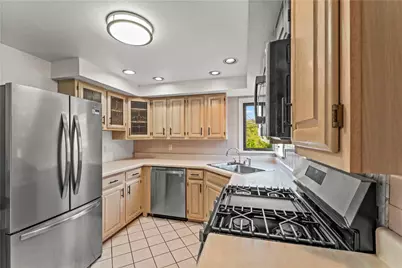 115 Bost Dr, West Mifflin, PA 15122 - Photo 10