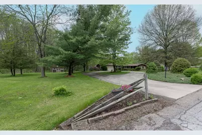 111 Patricia Dr, Big Beaver, PA 15010 - Photo 6