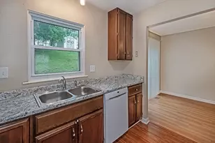 3252 Camberly Dr, Hampton, PA 15044 - Photo 4