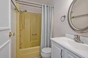 3252 Camberly Dr, Hampton, PA 15044 - Photo 16