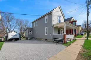 6 W Market St, Burgettstown Boro, PA 15021 - Photo 2