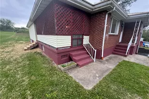 126 Holly Pl, Mount Pleasant Township, PA 15666 - Photo 34
