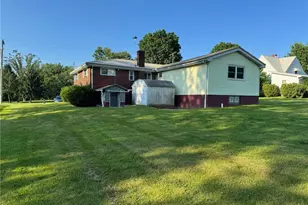 126 Holly Pl, Mount Pleasant Township, PA 15666 - Photo 36