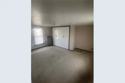 309 Spruce St, Mt Pleasant Boro, PA 15666 - Photo 10