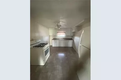 309 Spruce St, Mt Pleasant Boro, PA 15666 - Photo 6