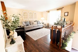 1126 Sodbury Dr, South Park, PA 15129 - Photo 4
