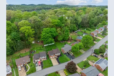 668 Carnival Dr, Pittsburgh, PA 15239 - Photo 32