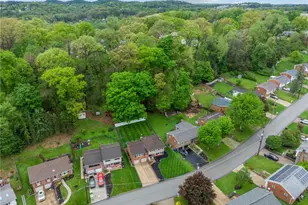668 Carnival Dr, Pittsburgh, PA 15239 - Photo 32