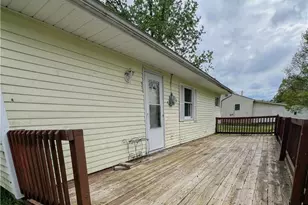 2108 Paul St, Hermitage, PA 16148 - Photo 4