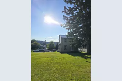 428 Pershing Dr, New Kensington, PA 15068 - Photo 2