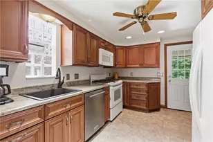 118 Tillotson Cir, Ross Twp, PA 15237 - Photo 14