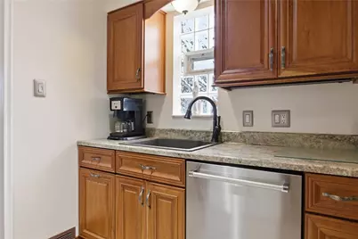 118 Tillotson Cir, Ross Twp, PA 15237 - Photo 18