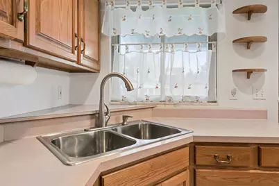 223 E Patty Lane, Monroeville, PA 15146 - Photo 10