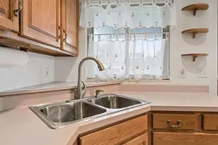 223 E Patty Ln, Monroeville, PA 15146 - Photo 10