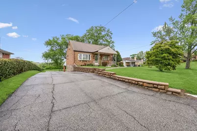 223 E Patty Lane, Monroeville, PA 15146 - Photo 30