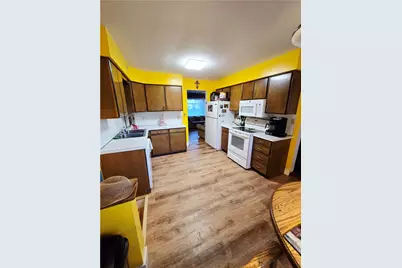 245 Todd Ave, Hermitage, PA 16148 - Photo 10