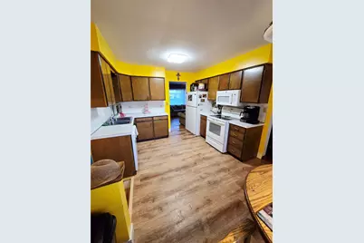245 Todd Ave, Hermitage, PA 16148 - Photo 10