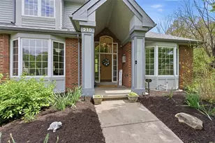 210 Royal Doulton Ct, Richland, PA 15044 - Photo 2
