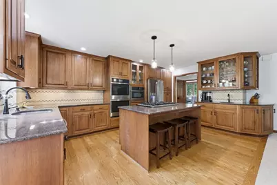 210 Royal Doulton Ct, Richland, PA 15044 - Photo 8