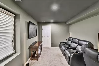 1804 Michael Dr, Pittsburgh, PA 15227 - Photo 4