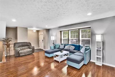1804 Michael Dr, Pittsburgh, PA 15227 - Photo 2