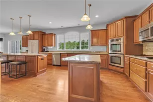 404 Plum Ct, Cranberry Township, PA 16066 - Photo 12