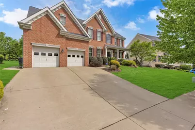 404 Plum Court, Cranberry Township, PA 16066 - Photo 2