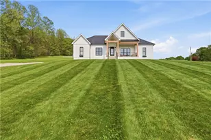 315 Stewarton Rd, Springfield Township, PA 15464 - Photo 4