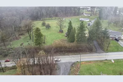 42 Old Dinner Bell Rd, Farmington, PA 15437 - Photo 6