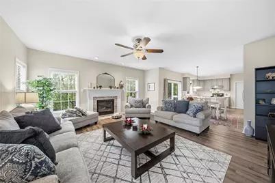 238 Gary Dr, Ohio Township, PA 15143 - Photo 12