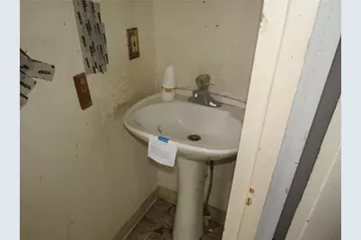 1080 Bruce St, Washington, PA 15301 - Photo 10
