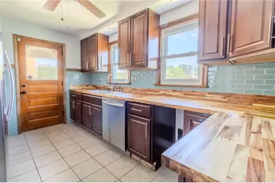 1832 Texas Avenue, West Mifflin, PA 15122 - Photo 10