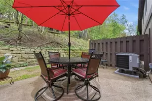 201 Woodbridge Dr, Ross Twp, PA 15237 - Photo 16