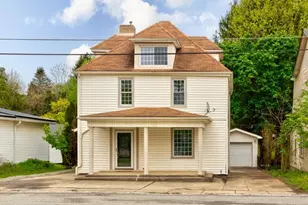 1660 Mercer Rd, Franklin Township, PA 16117 - Photo 2