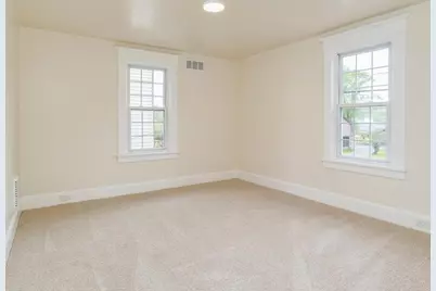 1660 Mercer Rd, Franklin Township, PA 16117 - Photo 22