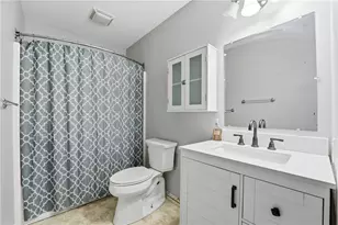 924 Rose Ave, New Castle, PA 16101 - Photo 12